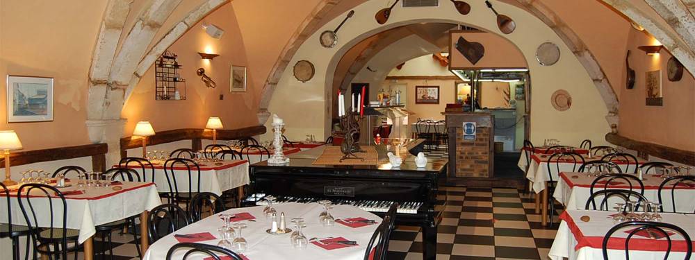 La table des Halles près de Semoutiers-Montsaon