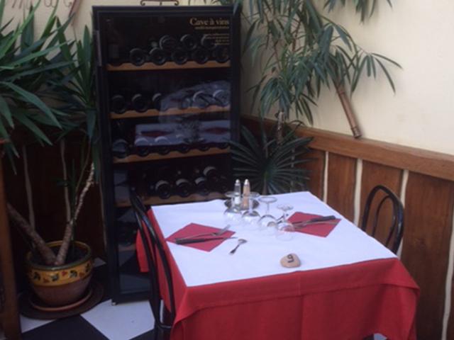 salle_de_restaurant__la_table_des_halle